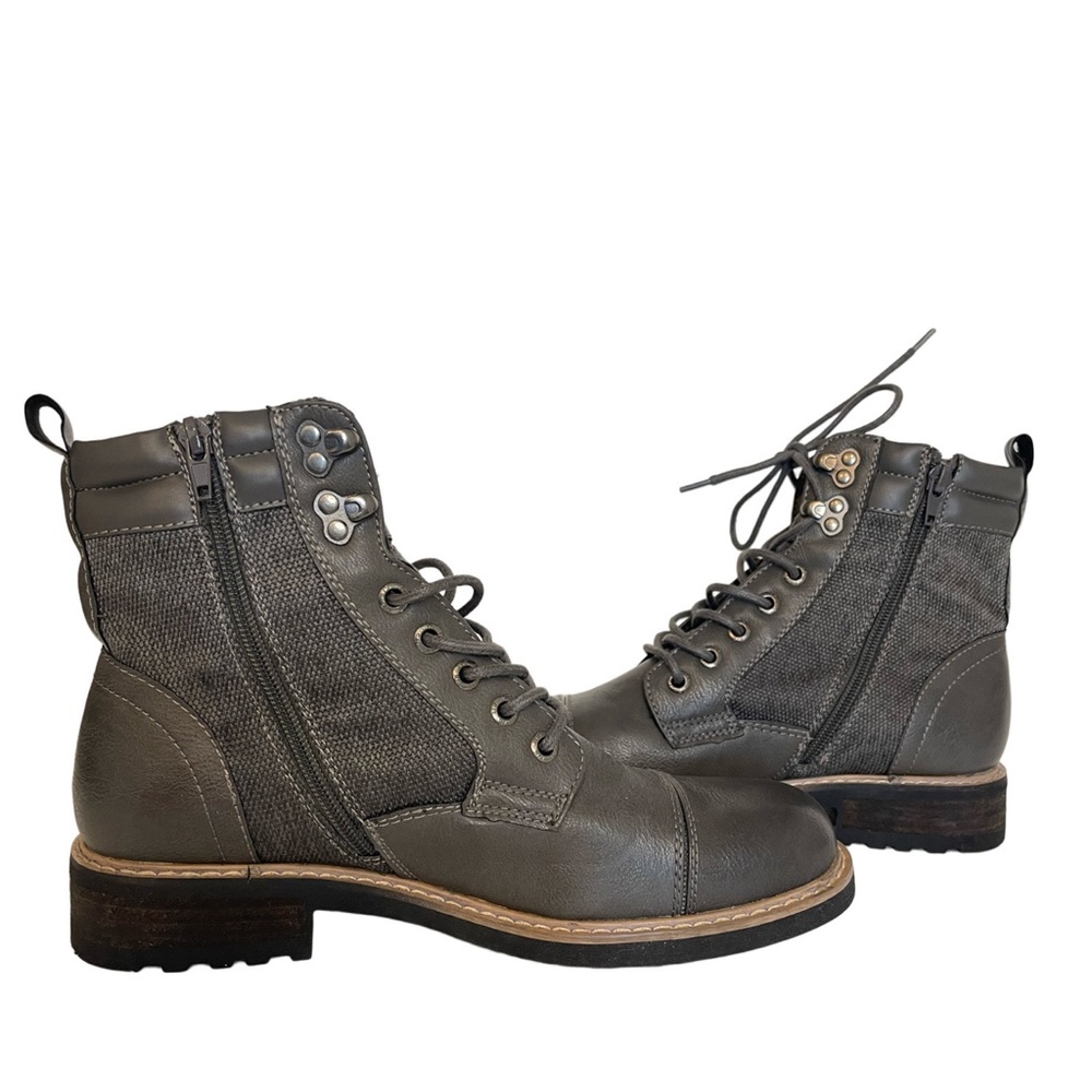 Garrison Boots J75 (size7) Gray color